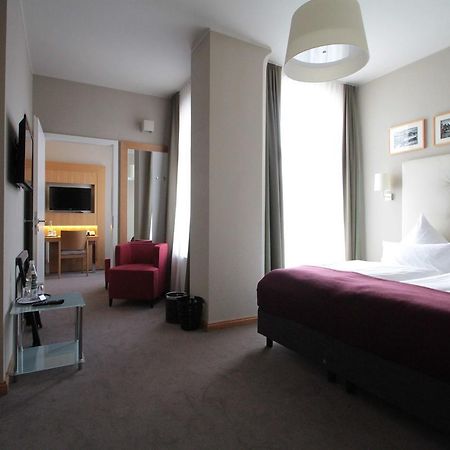 Hotel Am Molkenmarkt Brandenburg  ภายนอก รูปภาพ