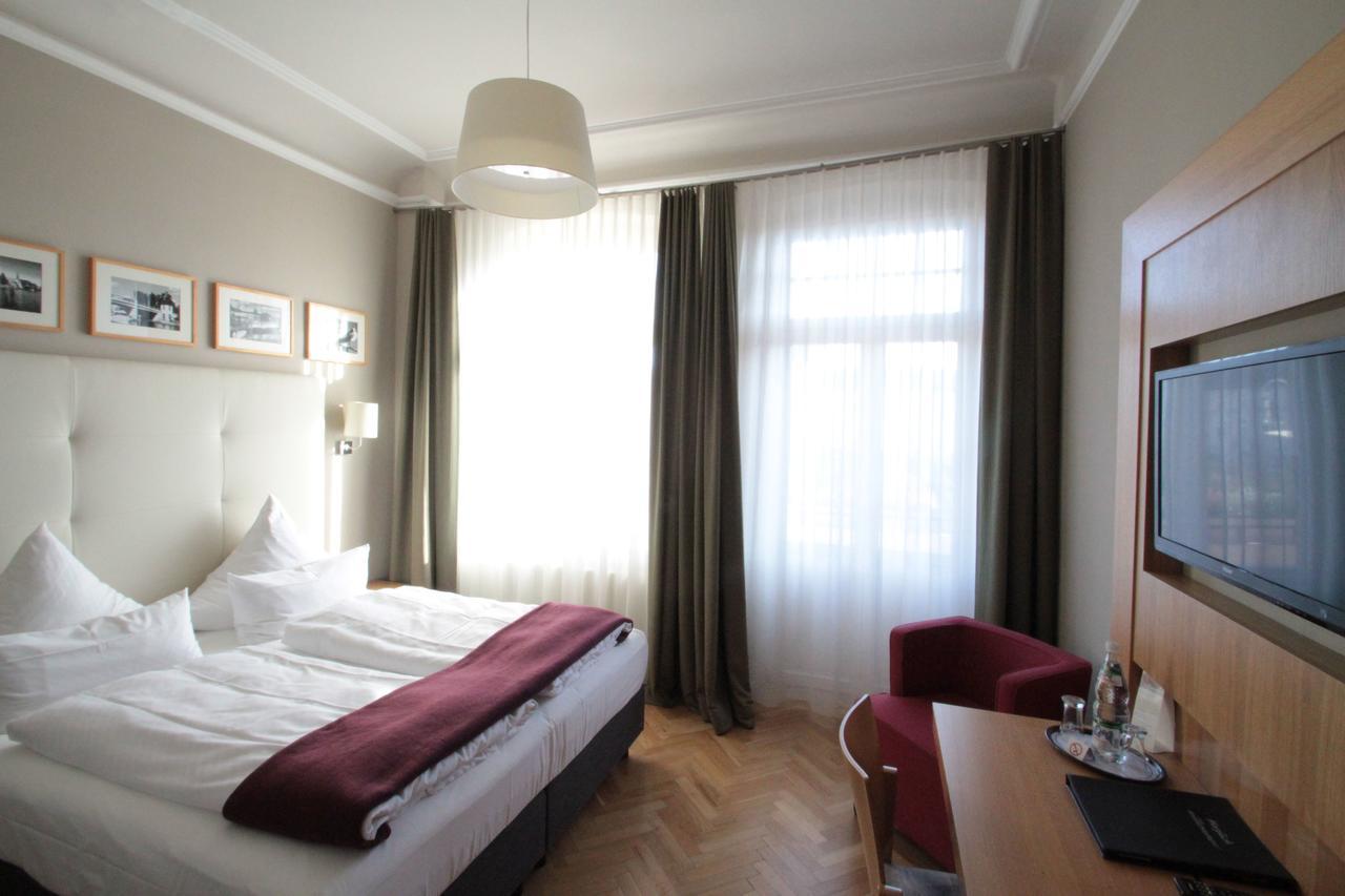 Hotel Am Molkenmarkt Brandenburg  ภายนอก รูปภาพ