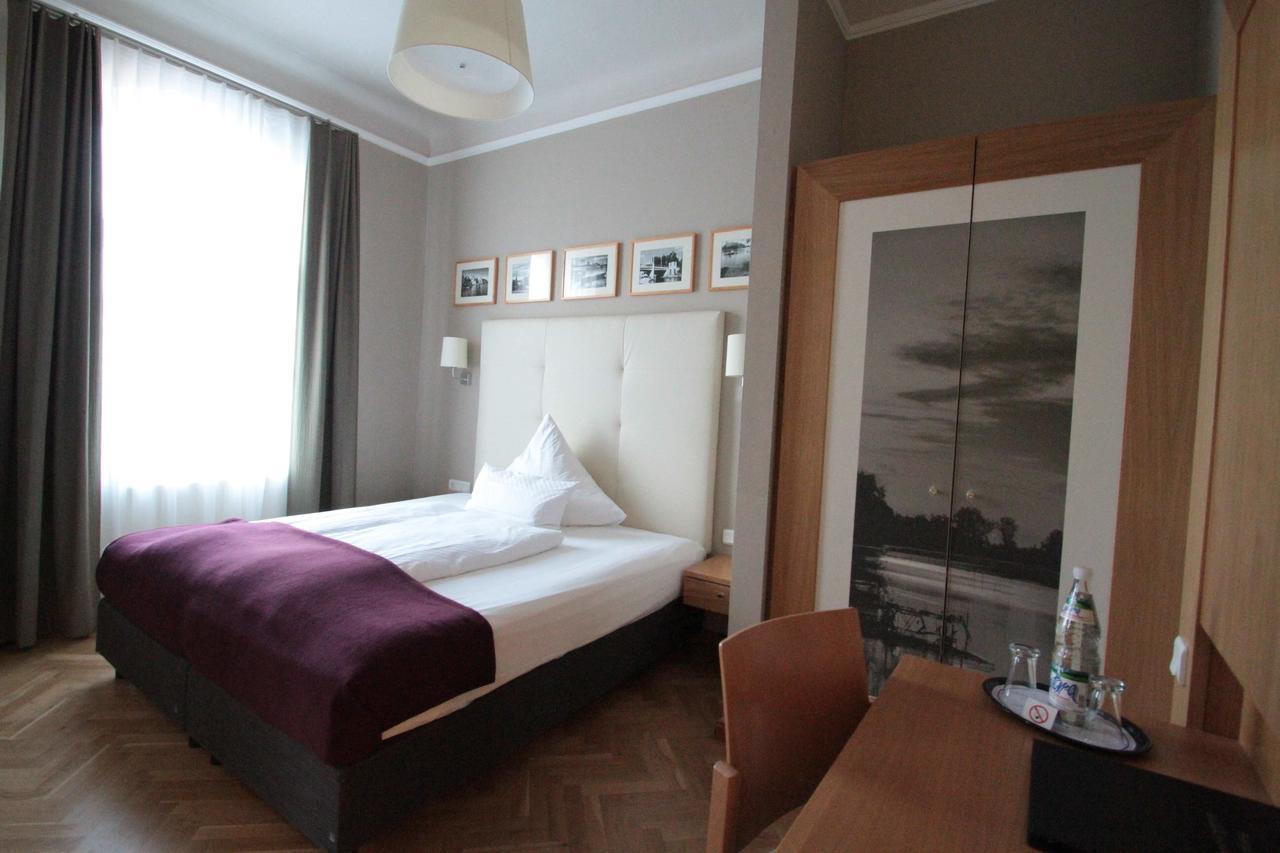 Hotel Am Molkenmarkt Brandenburg  ภายนอก รูปภาพ