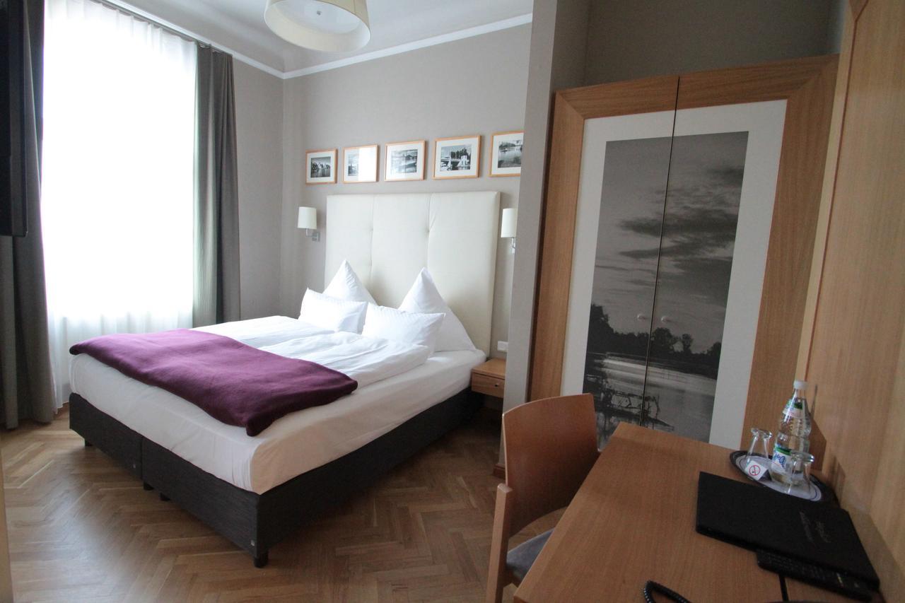 Hotel Am Molkenmarkt Brandenburg  ภายนอก รูปภาพ